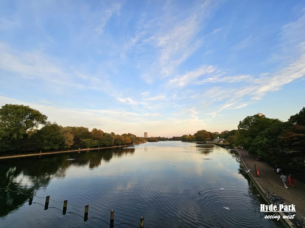 dusk in hyde park