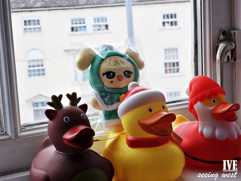 IVE minive doll christmas edition